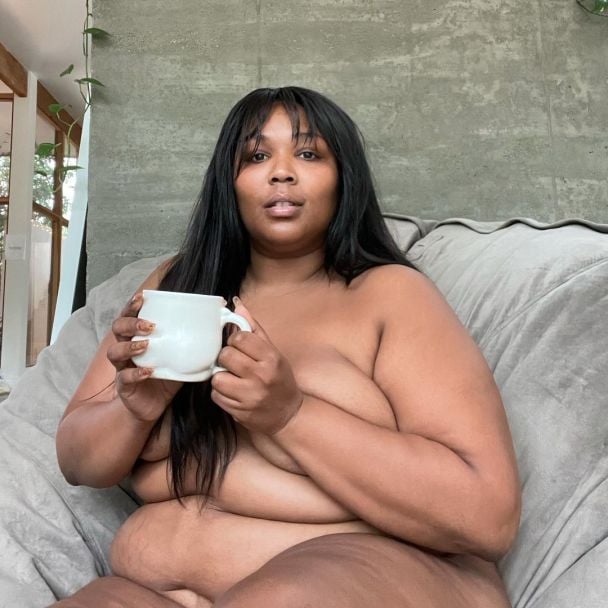 Lizzo / © instagram.com/lizzobeeating