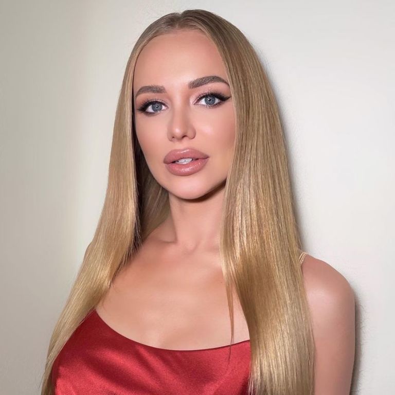 Сексуальная Блондинки В Леопардовом Платье И Белье