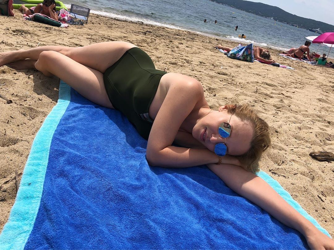 Үйдегі орыс порно фильмдері