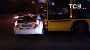 ДТП тролейбус поліцейське авто Київ_6 / © Фото Дмитрия Святненко/ТСН