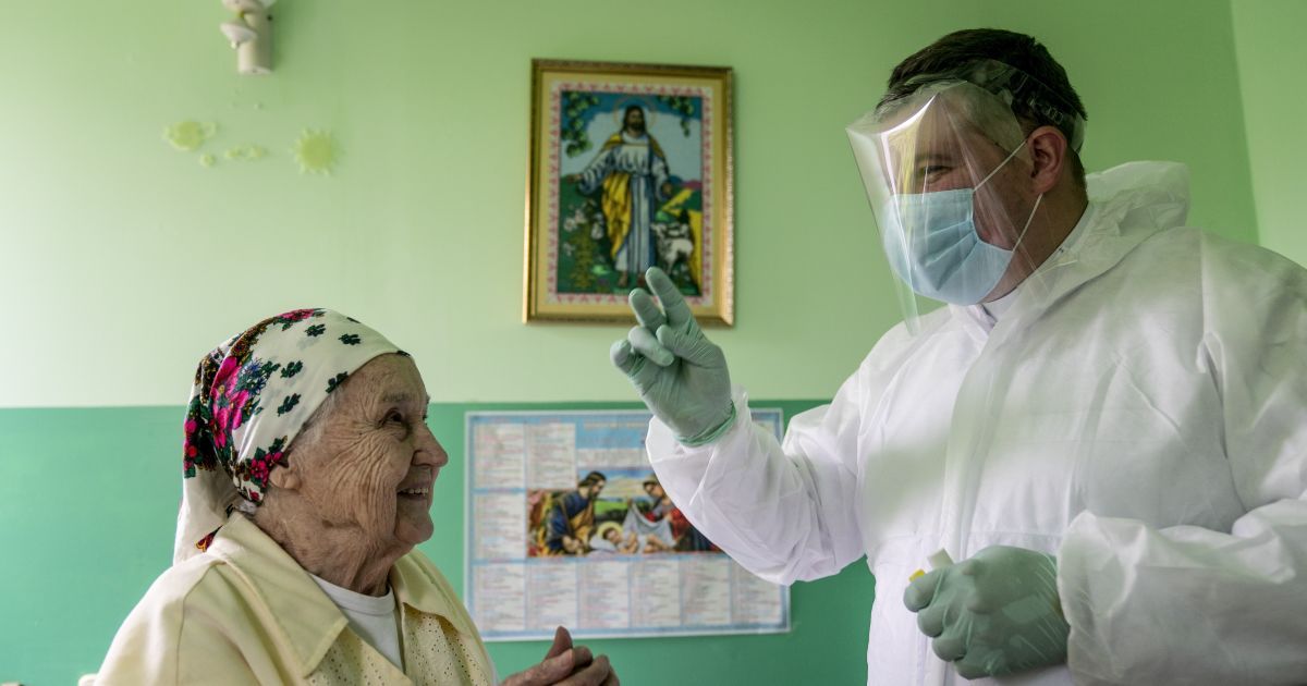 Коронавирус в Украине: в каких регионах за сутки зафиксировали наибольшее количество случаев
