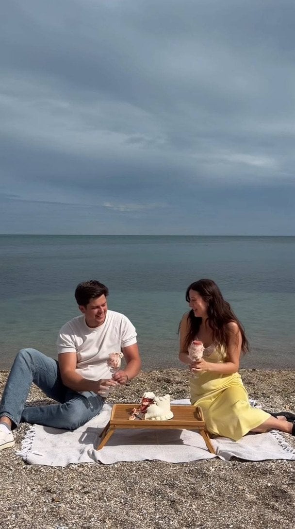 Беременная Анастасия Кожевникова и ее муж / © instagram.com/anastasiakozhevnikova