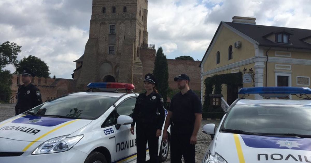 Новая полиция выйдет на  улицы Львова на неделю раньше, чем планировалось