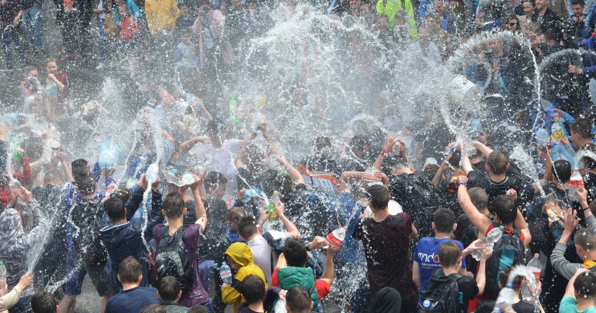 Поливальный понедельник во Львове.