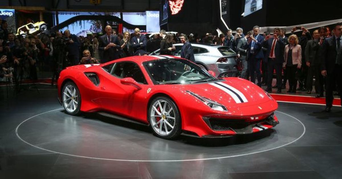 В Нидерландах разбили Ferrari за 300 тысяч евро на следующий день после покупки: видео