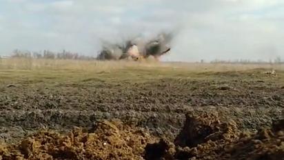 Російська БМП злетіла у повітря