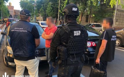 В Киеве сотрудник СБУ шантажировал проституток и требовал деньги