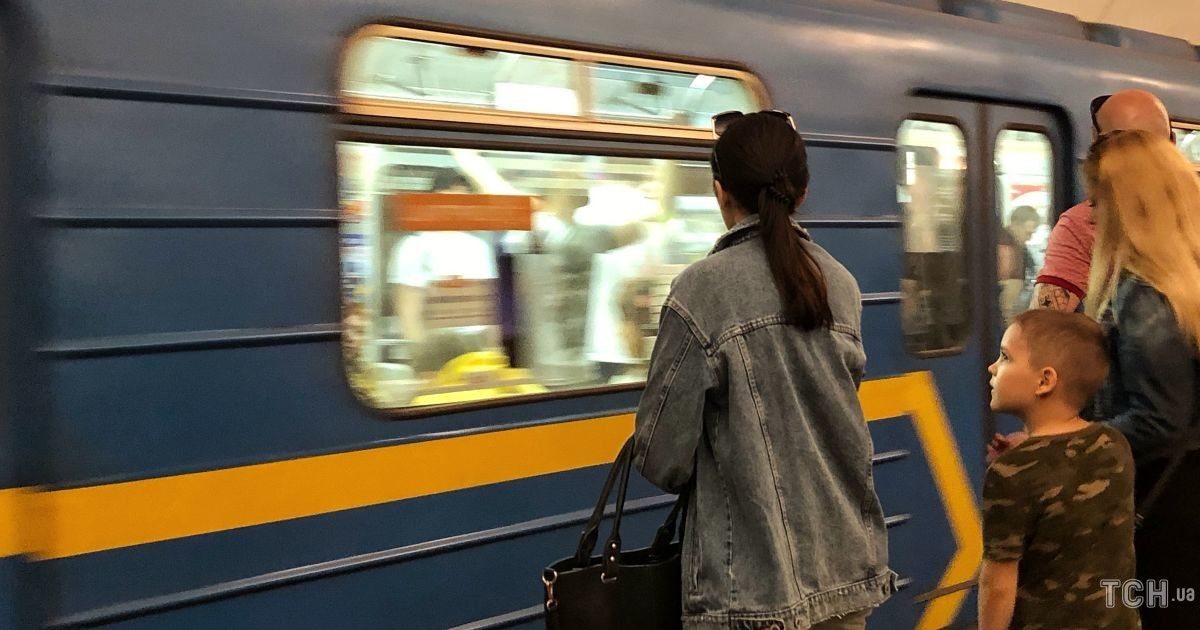 В Киеве "минировали" сразу четыре станции метро