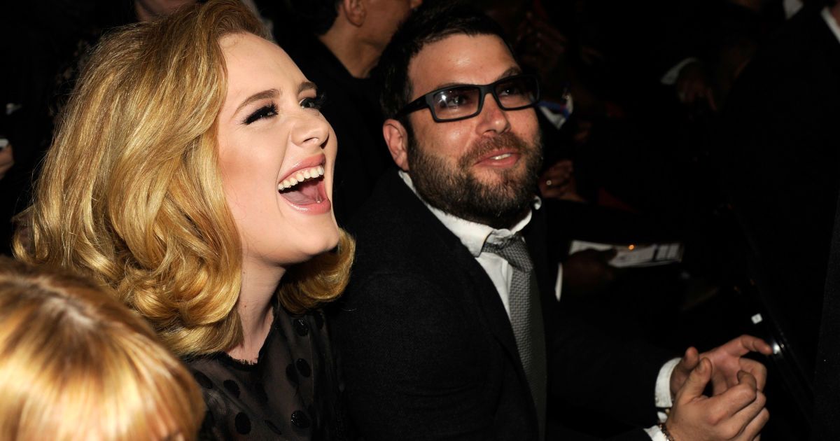 Адель вышла замуж за отца своего ребенка