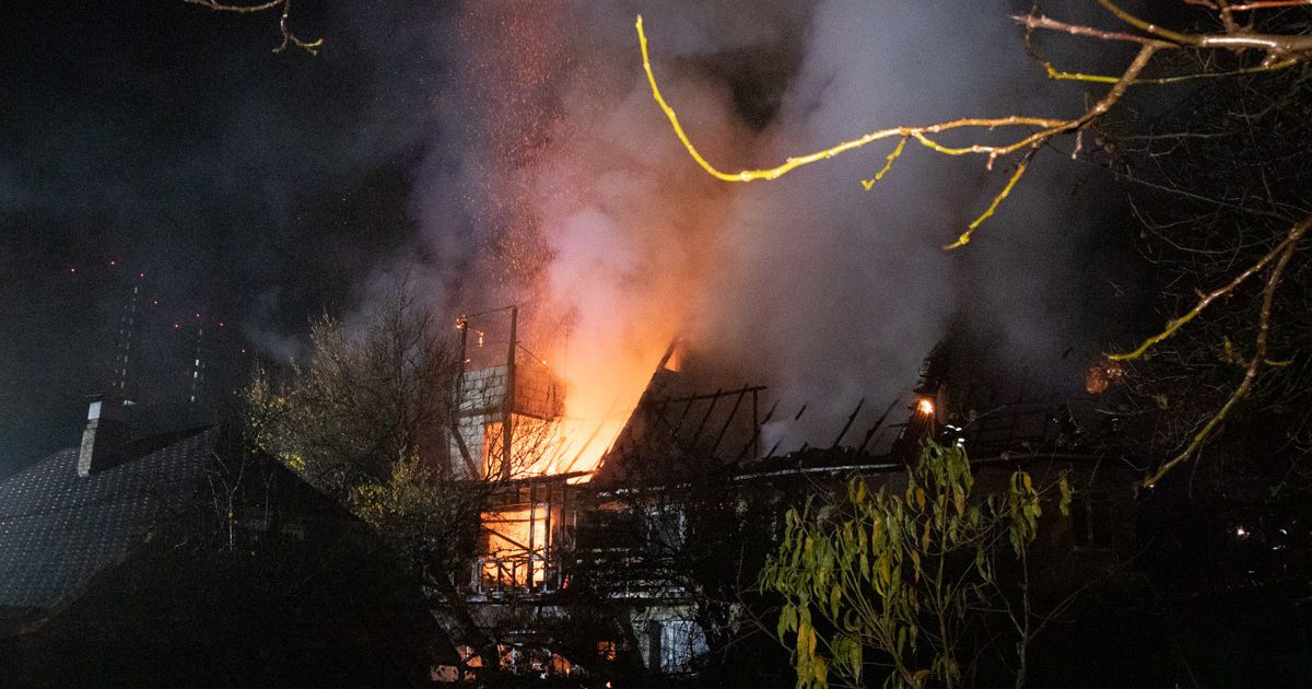 Пожежа у триповерховому будинку у Києві_5 / © Информатор