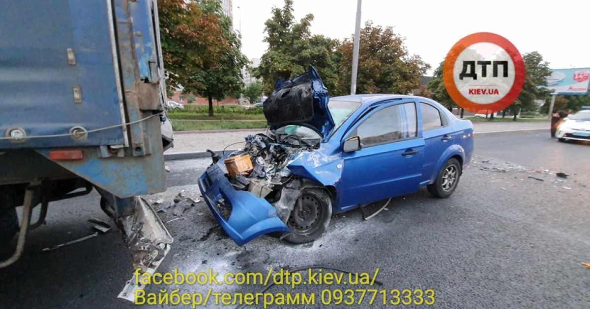 ДТП на Академгородке_3 / © facebook.com/dtp.kiev.ua