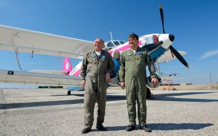 Авіатори полоскотали нерви глядачам шоу на честь 70-річчя літака Ан-2