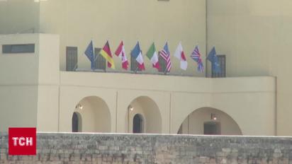 "На болотах" знову виють: відібрали гроші!