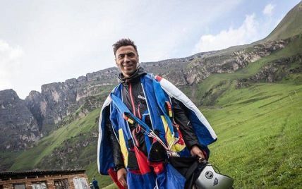 Российский экстремал-альпинист погиб во время опасного прыжка в Непале