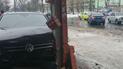В Харькове автомобиль влетел в остановку: фото