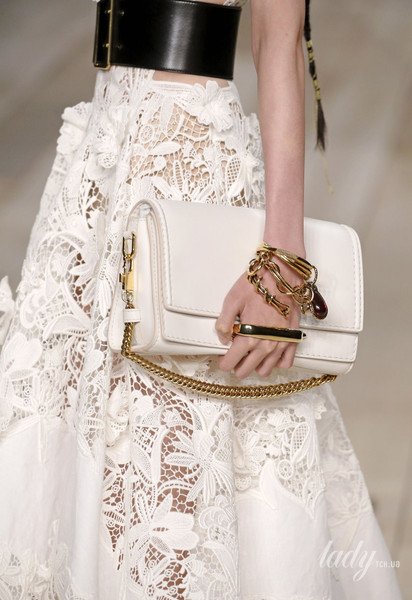 Коллекция Alexander McQueen прет-а-порте сезона весна-лето 2020 / © East News