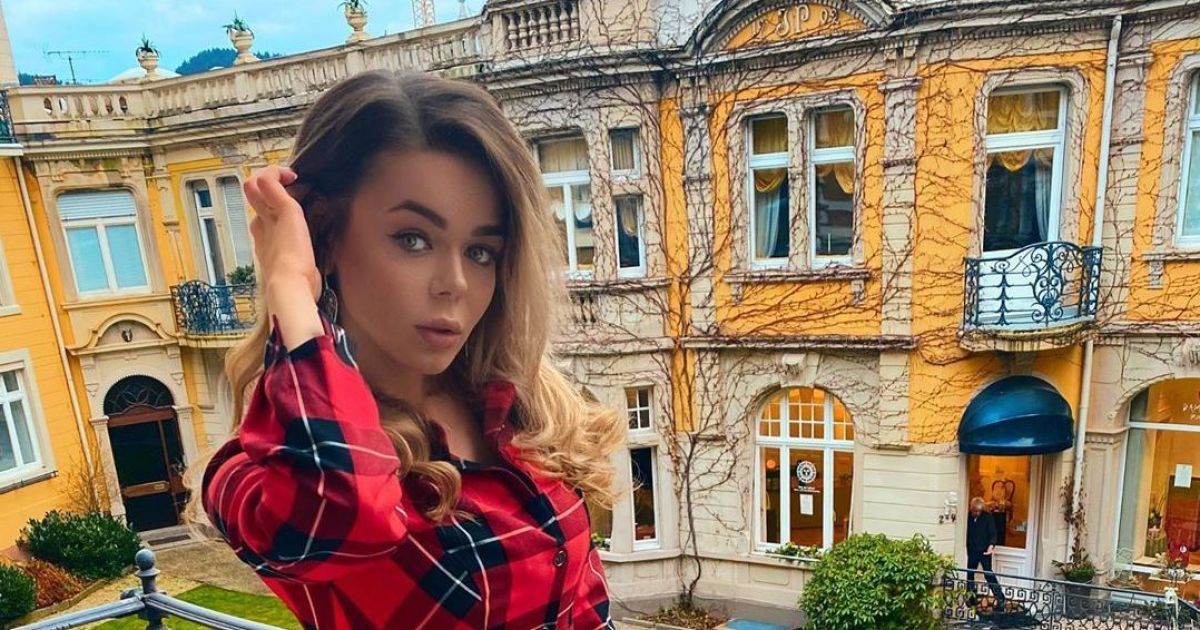 Алина Гросу шокировала жутким умением выкручивать пальцы в противоположную сторону