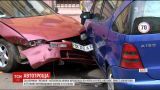 В Одесі кермувальниця "Ягуара" протаранила ряд авто і спробувала втекти