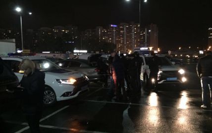 У поліції розповіли подробиці затримання чоловіків з 6,5 кг вибухівки у Києві