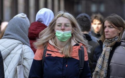 Коронавірус у Києві не вщухає: за добу виявили понад тисячу хворих і зафіксували 19 смертей