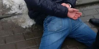 В Киеве на многотысячной взятке поймали майора Нацполиции