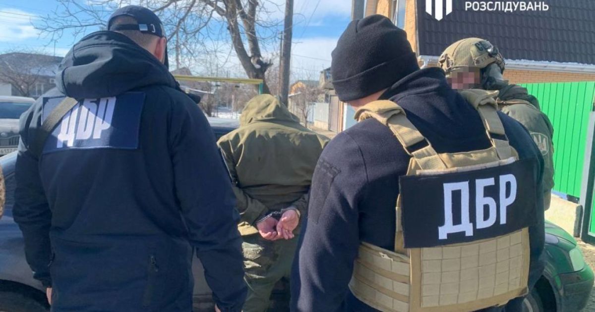 Преступная группа требовала деньги у военных за ротацию в тыл