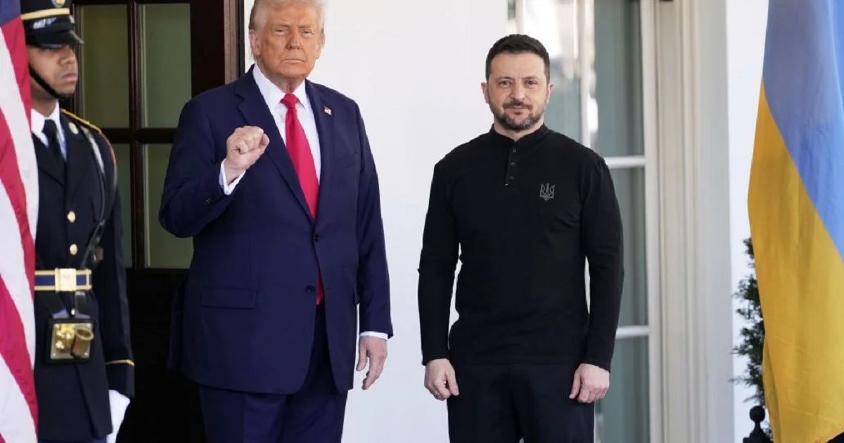 США грають на дві сторони