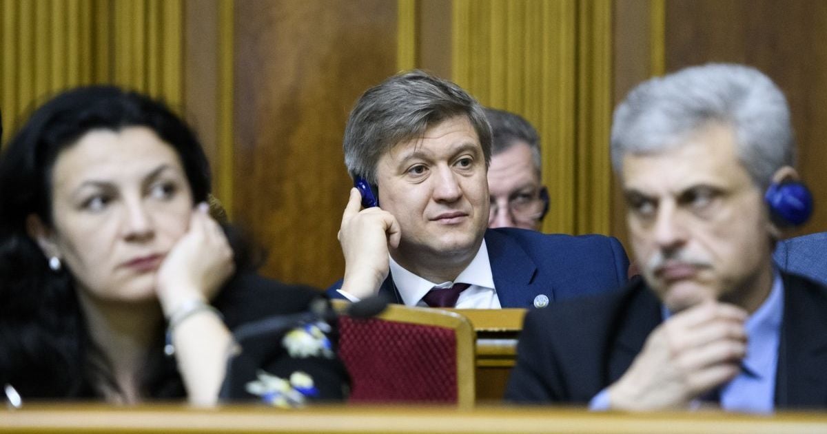 Перед отставкой Данилюк разговаривал с Порошенко