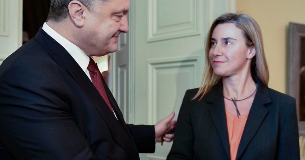 Порошенко и Могерини надеются, что в Минске удастся договориться о мире на Донбассе.