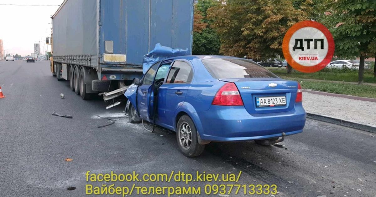 ДТП на Академгородке_6 / © facebook.com/dtp.kiev.ua