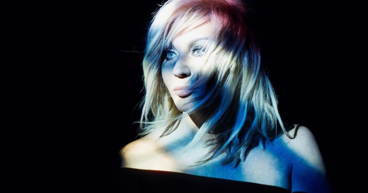 На обличчі Білик у кліпі з'являться квіти