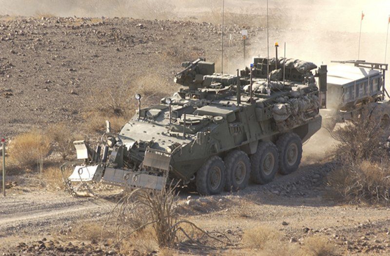 США передали Україні інженерні машини M1132 / © Вікіпедія