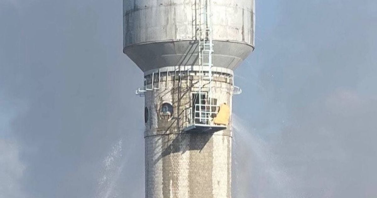 Немає води та зв'язку: жителі Бучі розповіли про ситуацію у місті після обстрілів