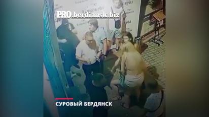 Новости Украины: в Бердянске охранник ночного клуба жестоко избил посетительницу