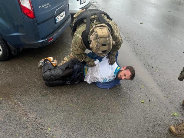 Затримання підозрюваного в нападі на патрульних поліцейських / © Національна поліція України
