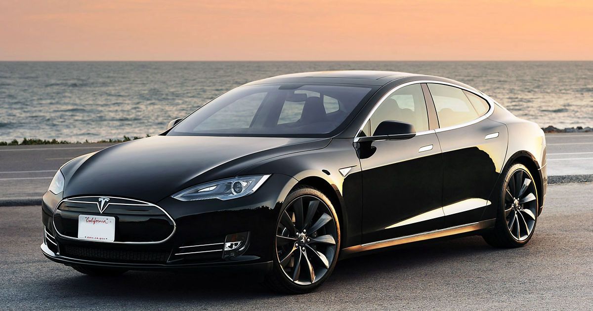 Вартість компанії Tesla перевершила General Motors і Ford разом узяті