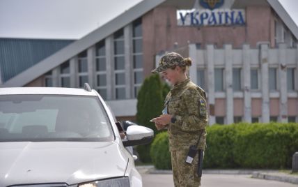 Впервые за 12 дней из Украины уехало больше человек, чем вернулось: с чем это связано