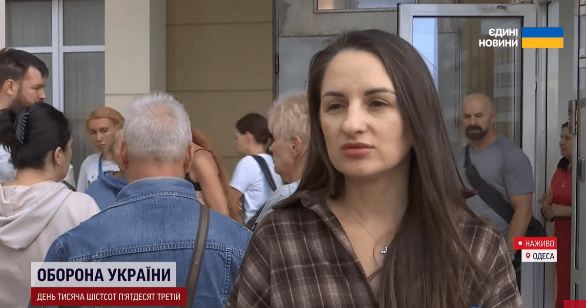Жителька Одеси розповіла, як рятувала сина з-під завалів