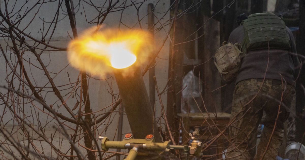 По мнению немецкого депутата Михаэля Рота, война в Украине быстро не закончится.