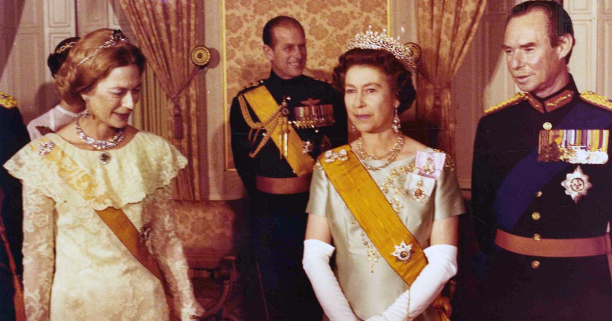 Королева Елизавета II
