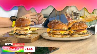 Корисні бургери з індичкою та домашніми цільнозерновими булочками