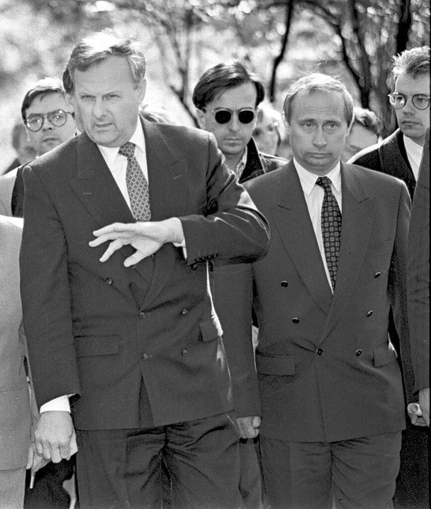 Ексмер Санкт-Петербурга Анатолій Собчак та Володимир Путін  / © Associated Press