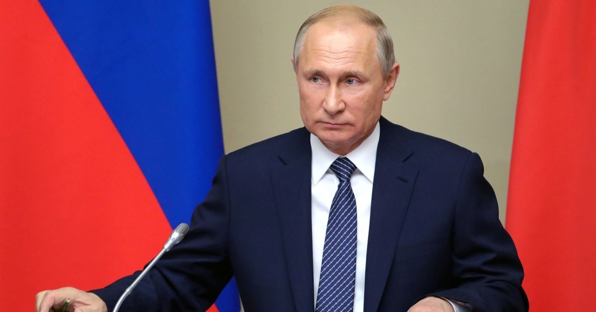 "Повний контакт": Путін охарактеризував спілкування з Зеленським