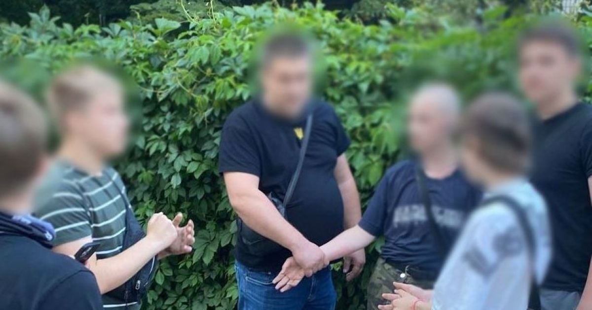 У Києві підлітки забризгали газом іноземця