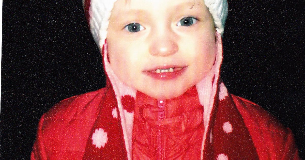 Здійсніть мрію маленької Юлі почути світ