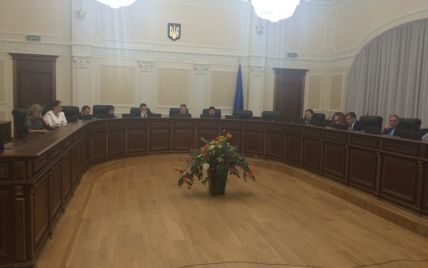 Высший совет юстиции "слил" дело об осуждении автомайдановцев скандальным Чаусом