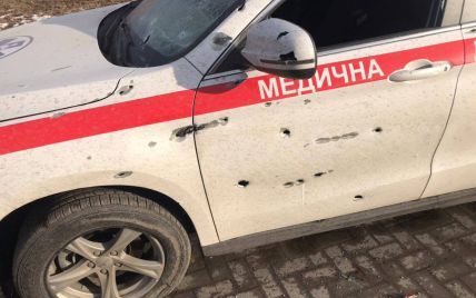 В Луганской области оккупанты в ЖК обстреляли врачей, приехавших на вызов к людям — фото