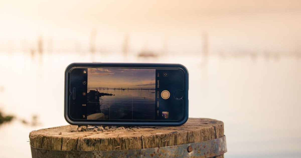 Чому з’являється значок квітки на камері iPhone