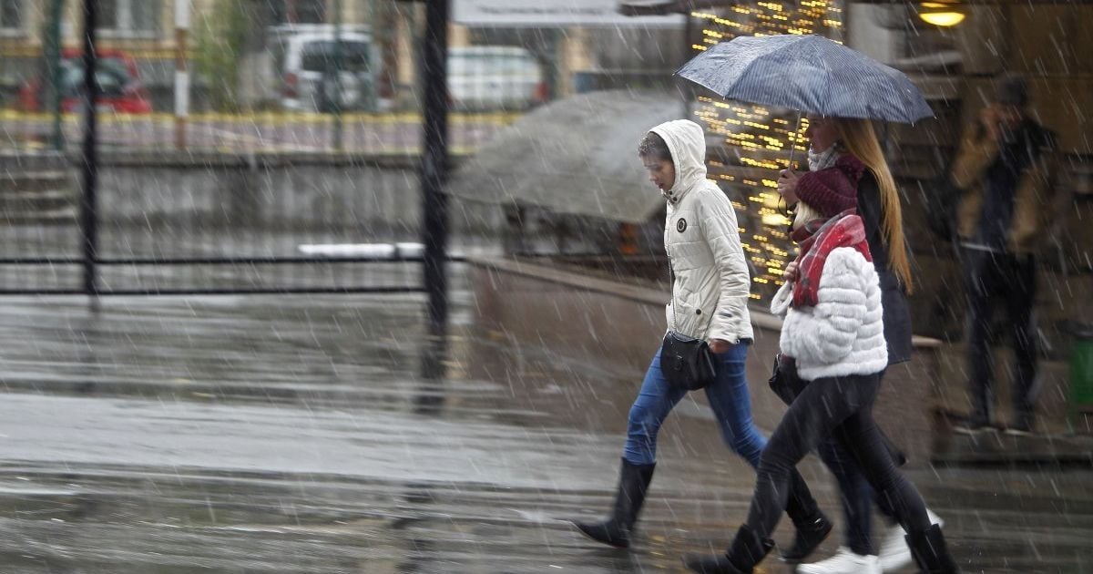 Середа буде дощовою: прогноз погоди в Україні на 5 січня