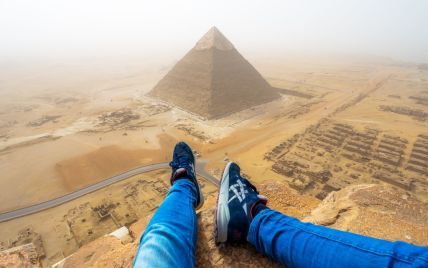 Египет на всю жизнь запретил въезд экстремалу, который залез на пирамиду